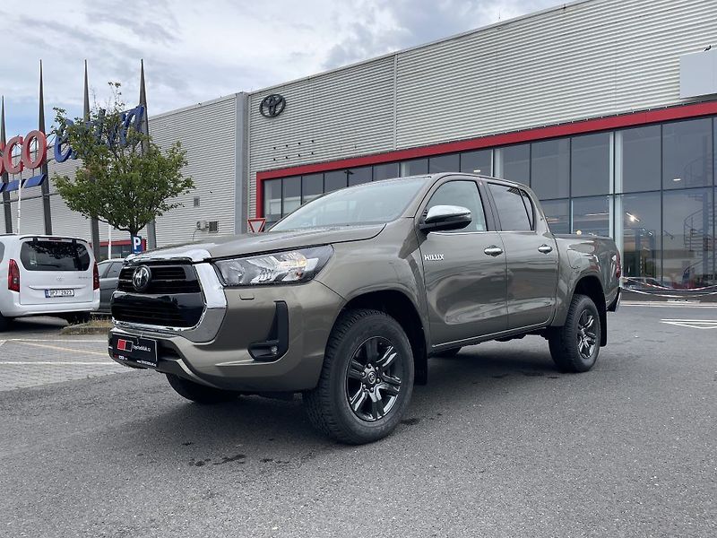 Toyota Hilux 2.8D 6AT Active - fotka 8 z 29