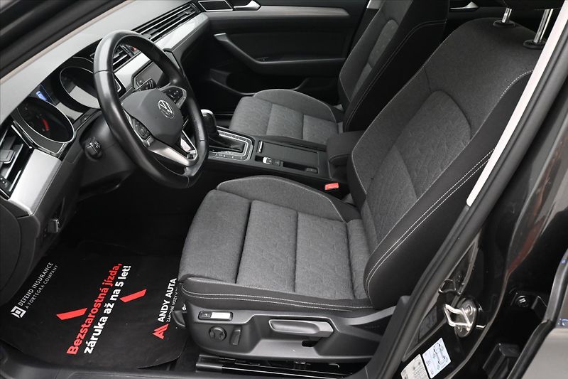 Volkswagen Passat 2,0 TDI 110kW DSG Business Zár - fotka 13 z 32