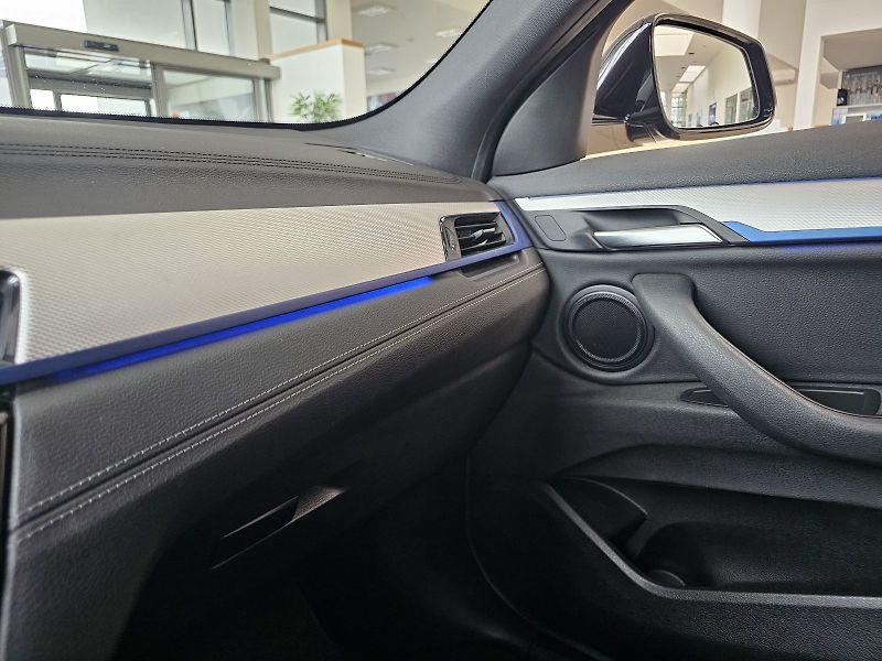 BMW X2 sDrive18i - fotka 24 z 24