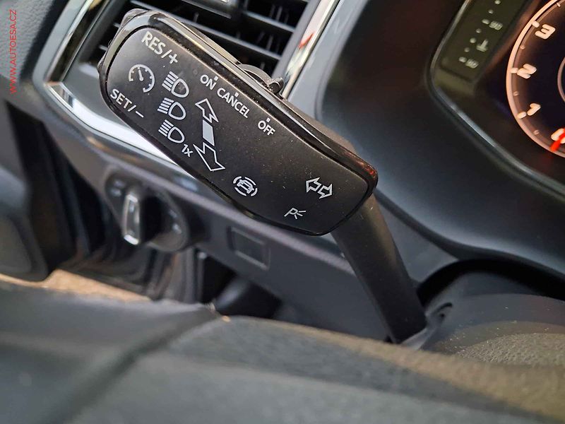 Seat Ateca (2020) 1.0 TSi, Style, LED, navi - fotka 13 z 16