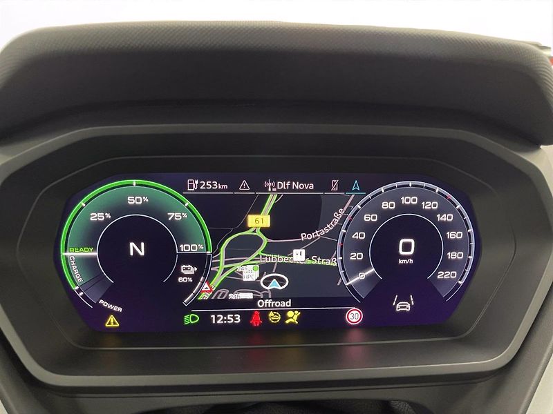 Audi Q4 e-tron 45 quattro ACC Keyless Tep.čer - fotka 10 z 16