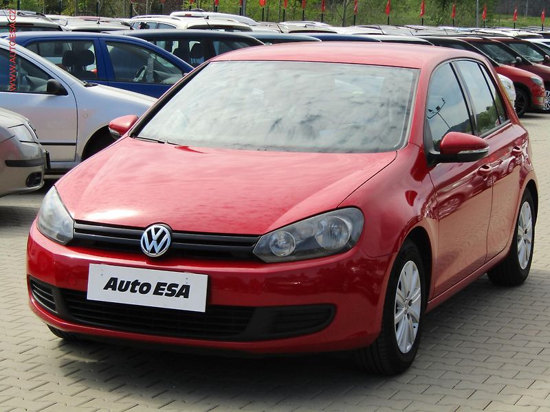 Volkswagen Golf (2011) 1.4i, 2.maj,ČR, AC, STK1/28 - fotka 3 z 19