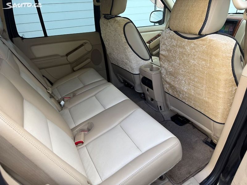 Ford Explorer (2006) V8 4.6i + LPG 217kw Aut Taž 2t - fotka 11 z 21