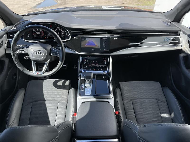 Audi Q7 3,0 50 TDI quattro S line - fotka 6 z 21