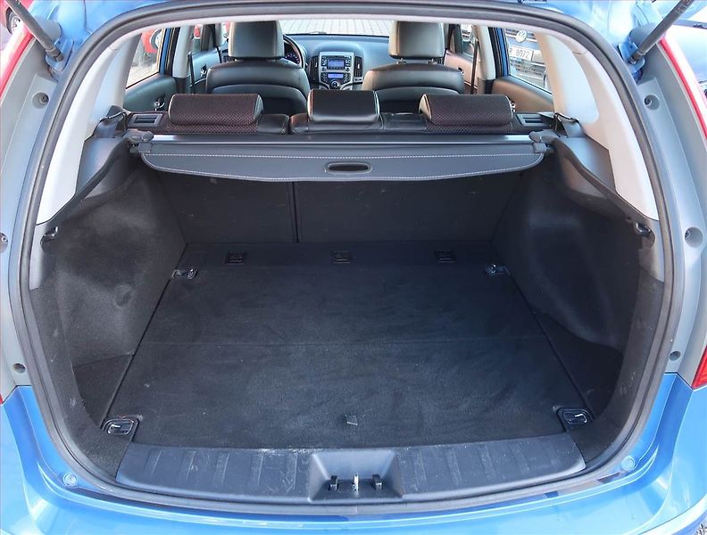 Hyundai i30 (2010) 1.6 CVVT, LPG, po STK - fotka 13 z 15