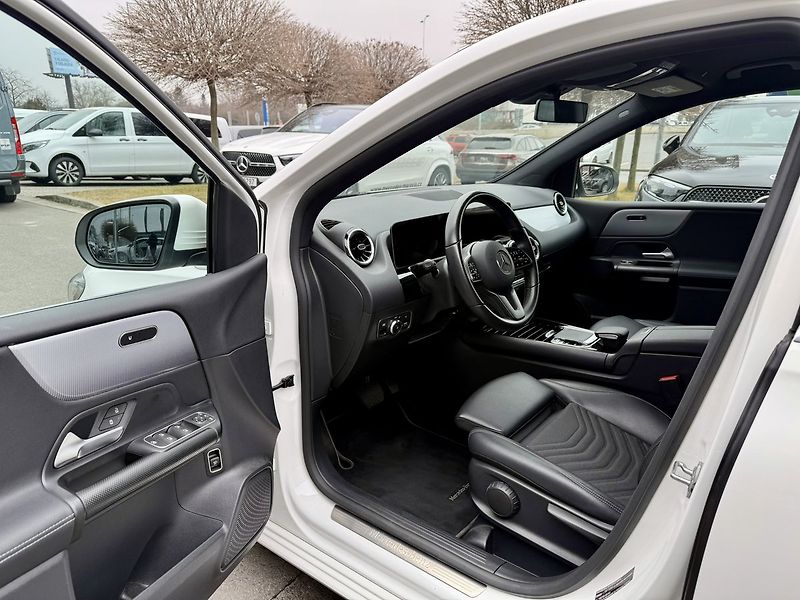 Mercedes-Benz Třídy B (2020) 180 d - fotka 26 z 36