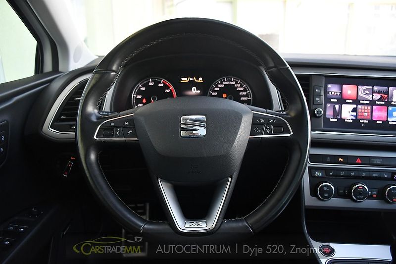 Seat Leon 1.8TSi Xcellence LED - fotka 29 z 57