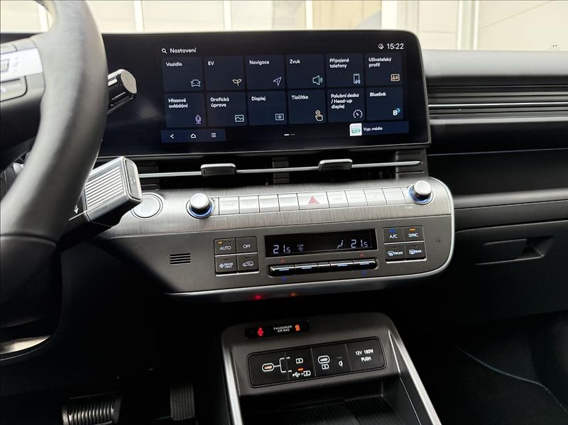 Hyundai Kona Power 65kWh  Style Premium TT - fotka 17 z 30