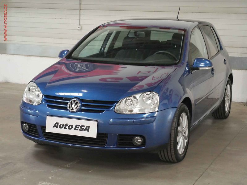 Volkswagen Golf (2007) 1.4i, autoAC - fotka 3 z 17