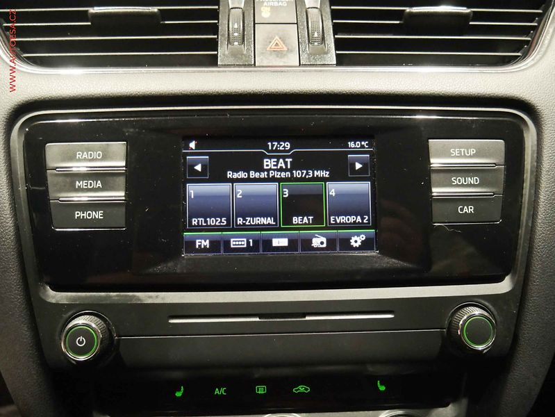 Škoda Octavia (2016) 1.6 TDI, 2.maj,ČR, AC - fotka 14 z 17