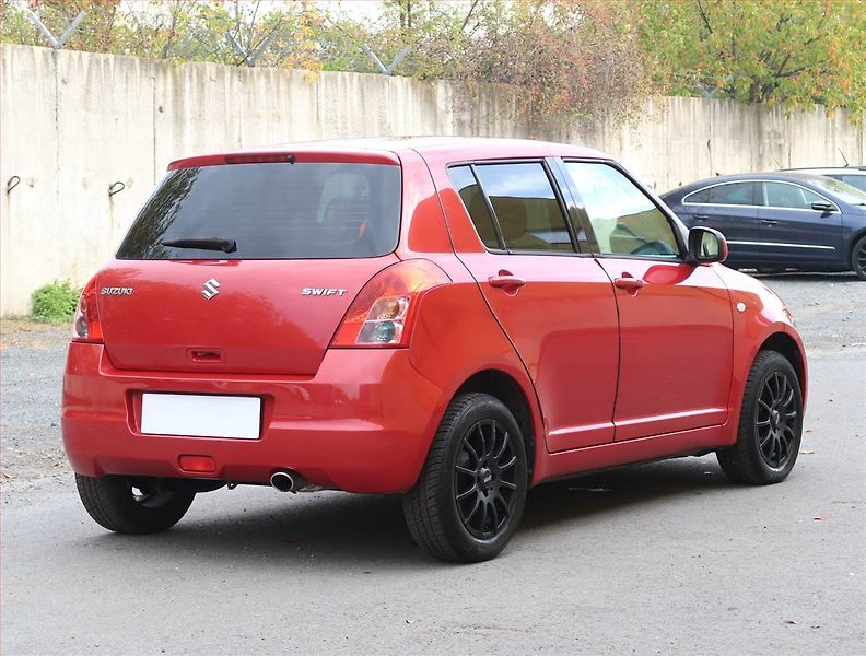 Suzuki Swift (2010) 1.3 i, Serv.kniha, nová STK - fotka 5 z 16