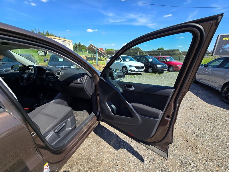 Volkswagen Tiguan (2012) 1.4 TSi 90KW Trend - fotka 20 z 22