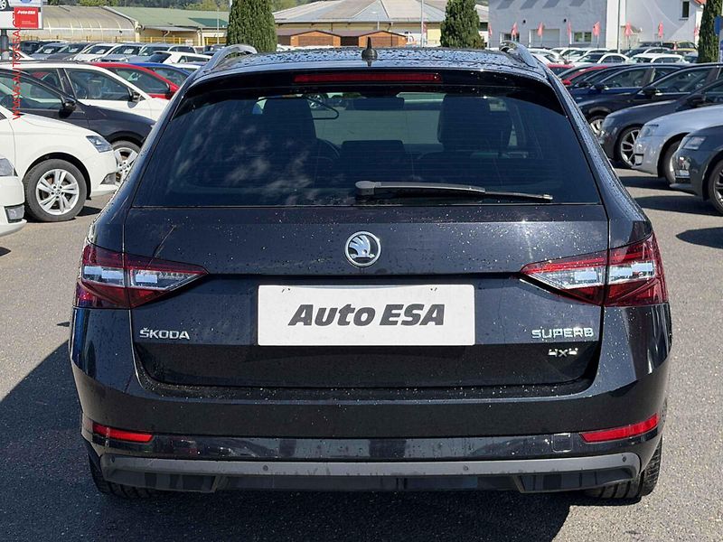 Škoda Superb (2018) 2.0 TDI, ČR, Style, DSG, kůže - fotka 5 z 18