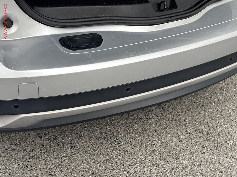 Renault Scénic (2018) 1.3TCe, LED, panorama - fotka 20 z 20