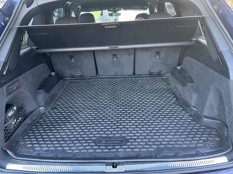 Audi SQ7 (2022) ADVANCED podvozek, 7 míst - fotka 20 z 24