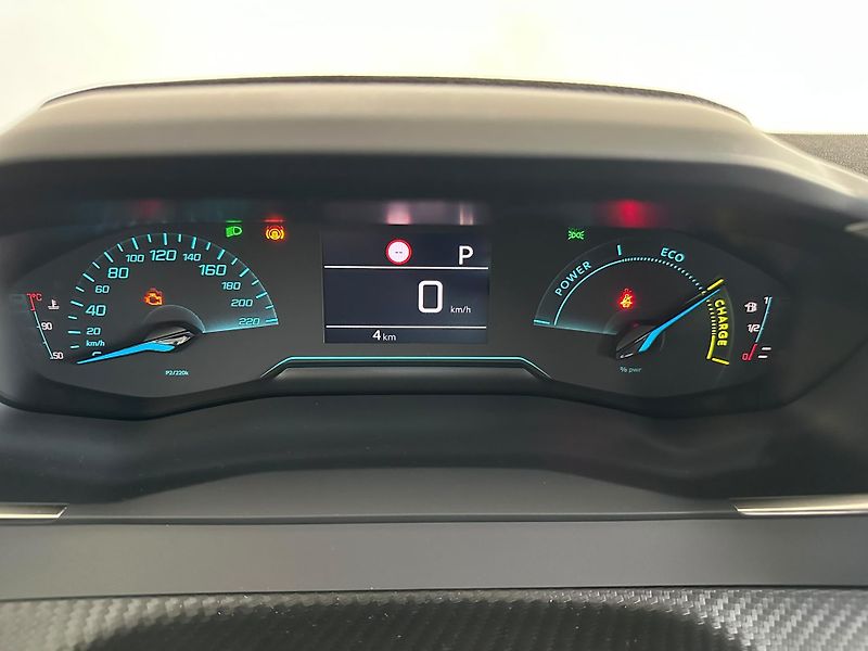 Peugeot 2008 (2026) STYLE Hybrid 110 e-DCS6 - fotka 14 z 17