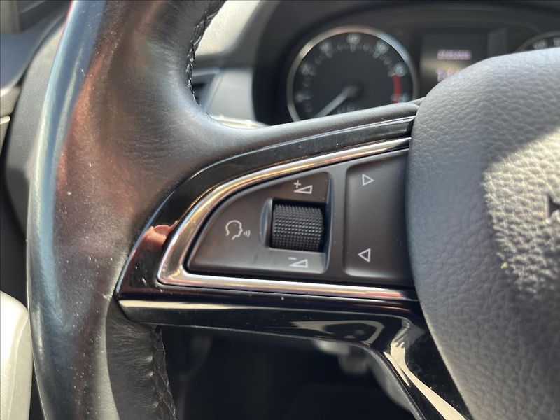 Škoda Fabia 1,2 TSi STYLE KLIMA ČR 1.M DPH - fotka 27 z 45