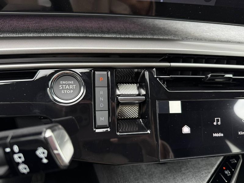 Peugeot 5008 (2026) ALLURE Hybrid e-DCS6 1,2 - fotka 9 z 9