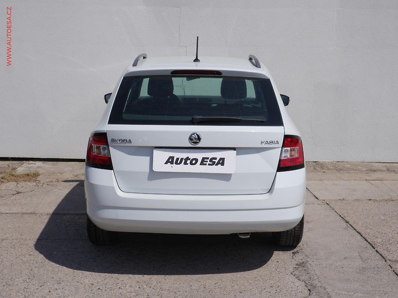Škoda Fabia (2015) 1.0i, ČR, AC - fotka 5 z 17