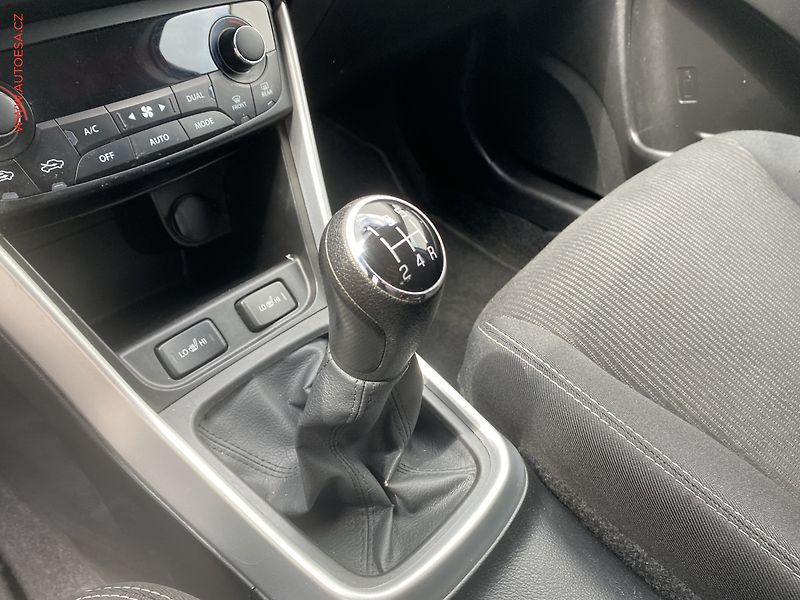 Suzuki S-Cross (2018) 1.0BJet, Premium, bixen - fotka 15 z 17