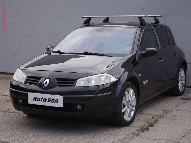 Renault Mégane (2003) 1.6 i, Panorama - fotka 3 z 16