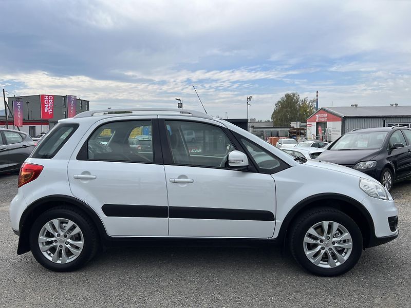 Suzuki SX4 1.6i16v LPG 4x4 TAŽNÉ PŮVOD ČR - fotka 8 z 36