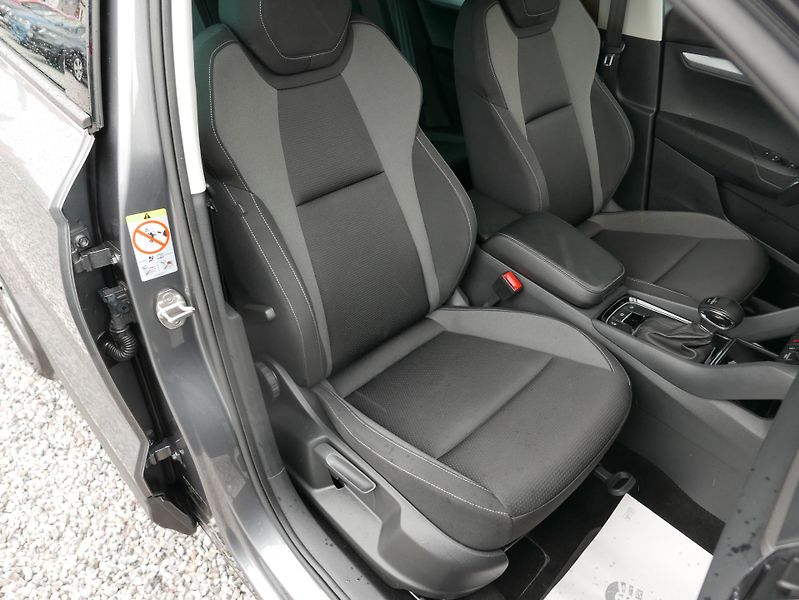 Škoda Karoq 2,0 TDI Tour 4x4 Automat - fotka 21 z 34