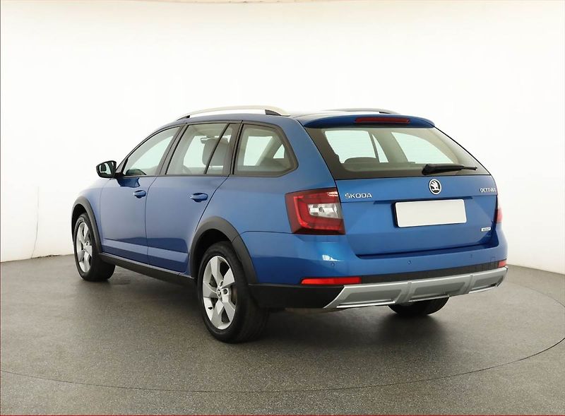 Škoda Octavia (2019) Scout 2.0 TDI, 4X4, Automat - fotka 4 z 21