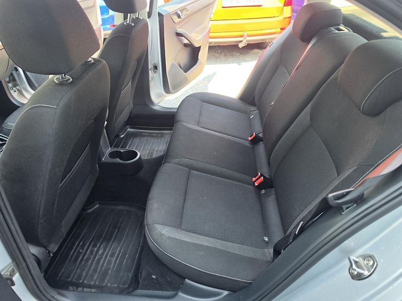 Škoda Rapid 1.2 TSI  - fotka 9 z 20