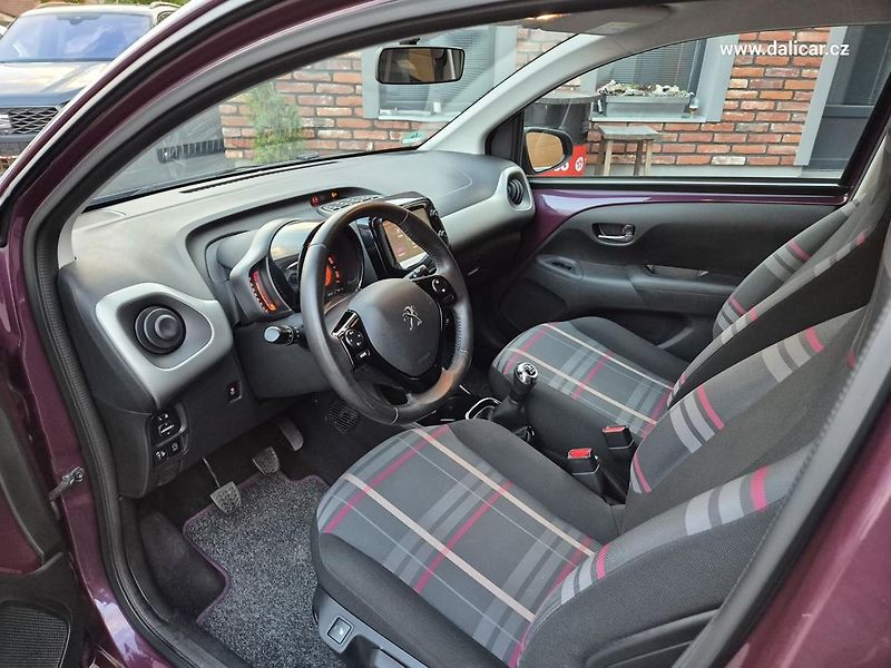 Peugeot 108 (2015) 1.0VTi 51KW Active Klimatronik - fotka 33 z 54