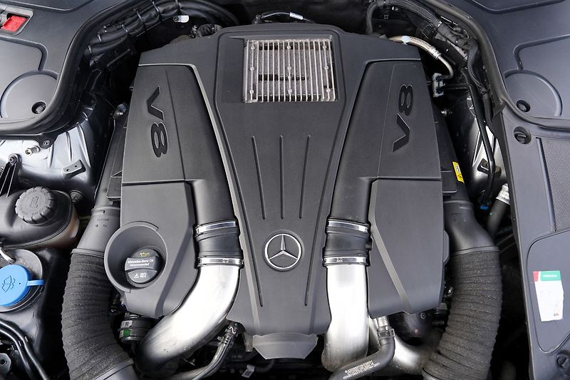 Mercedes-Benz Třídy S S 500 4Matic Coupe AMG - fotka 10 z 48