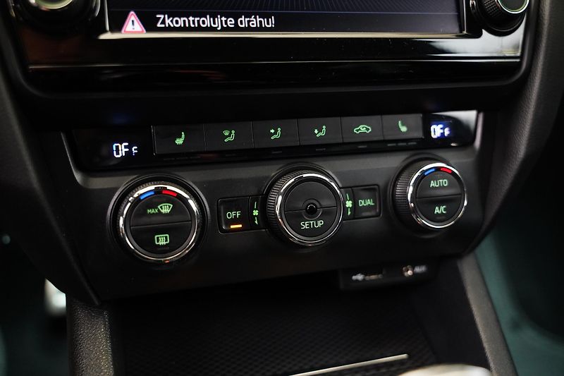 Škoda Octavia - fotka 23 z 29