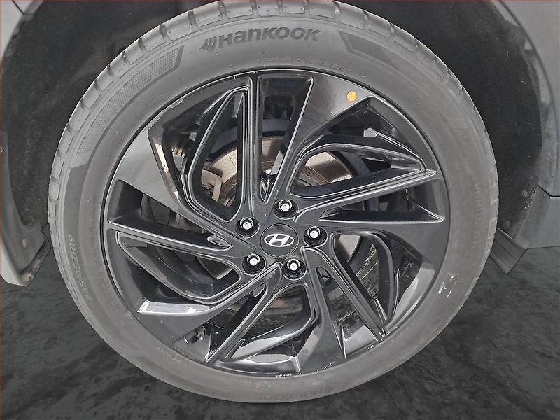 Hyundai Tucson (2021) N-Line 1.6 CRDi, 4X4 - fotka 15 z 19