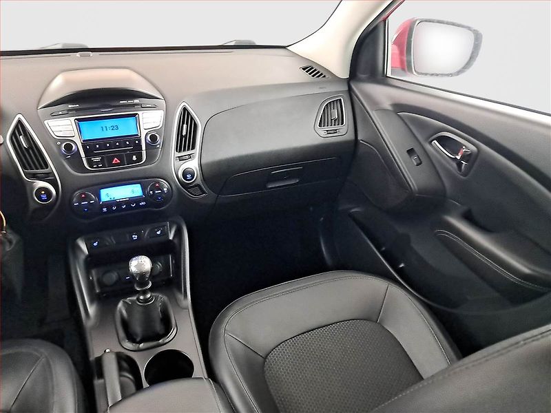 Hyundai ix35 (2013) 1.7 CRDi, Tempomat - fotka 8 z 25