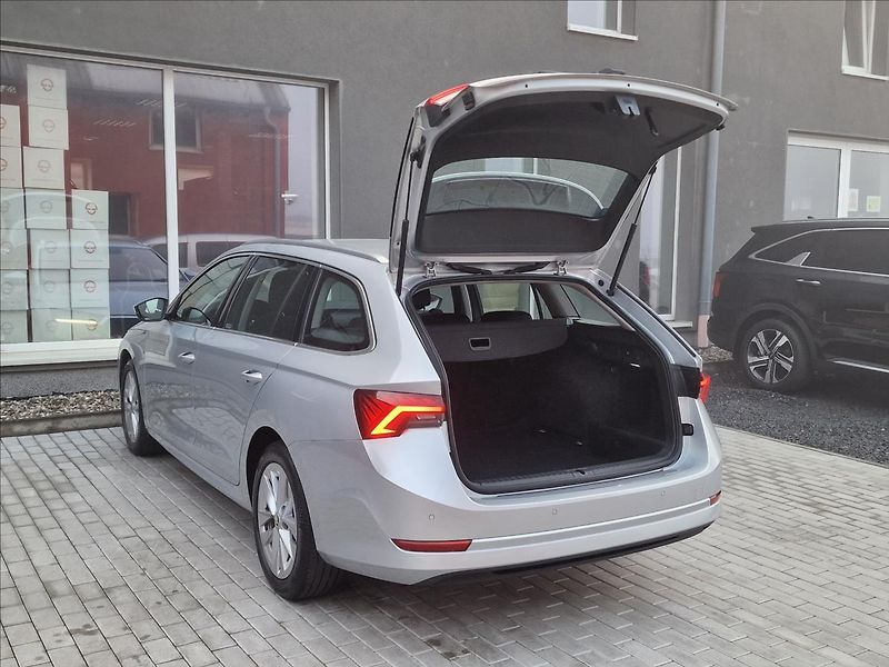 Škoda Octavia 1.5TSI 110kW Style, ČR,1.Maj. - fotka 42 z 50