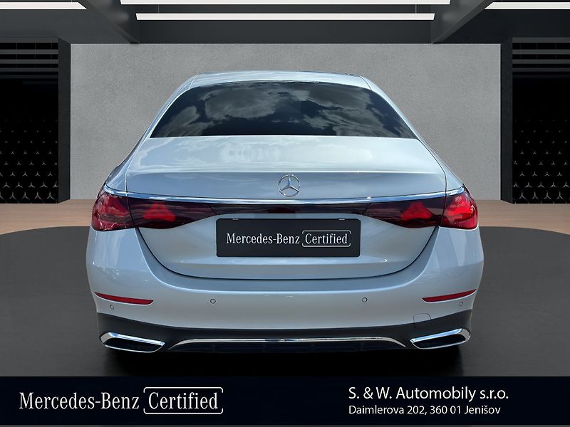 Mercedes-Benz Třídy E E 220 d 4MATIC AMG - fotka 6 z 28