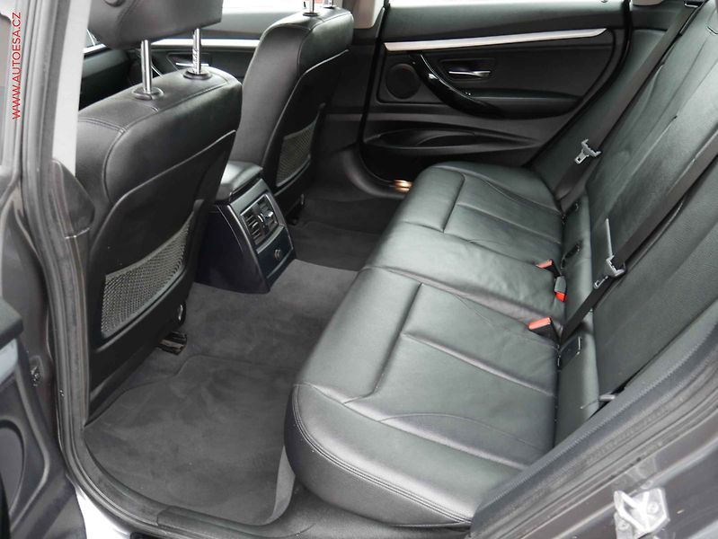 BMW Řada 3 (2019) 2.0D xD, ČR, AT, LED, navi - fotka 10 z 22