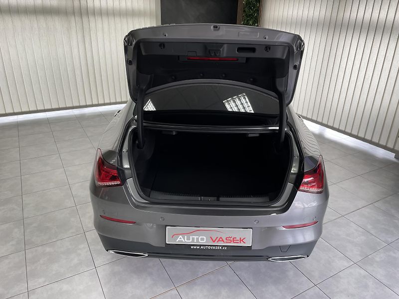Mercedes-Benz CLA 200 AT ČR , REZERVACE - fotka 34 z 34