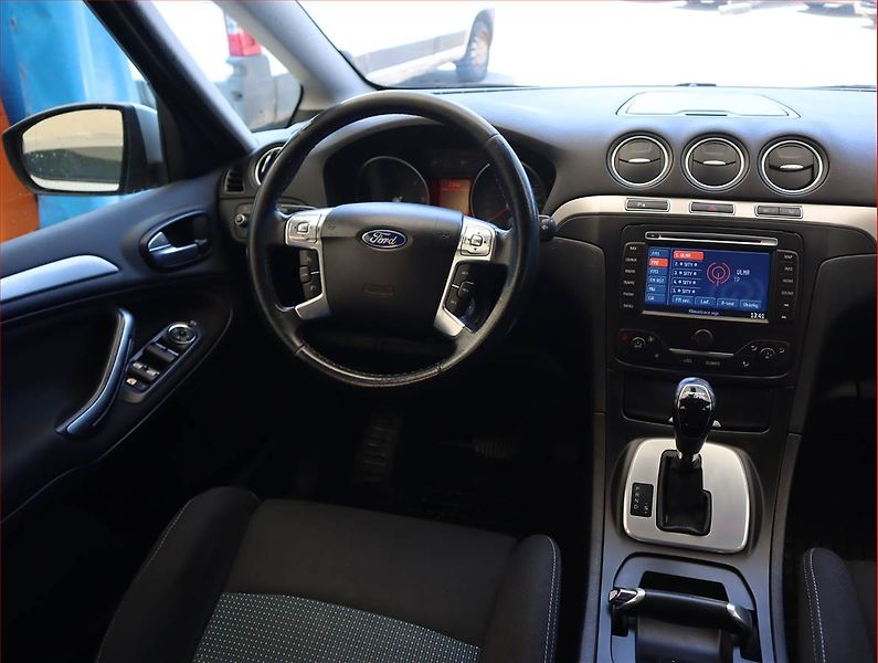 Ford S-MAX (2012) 2.0 TDCi, Automat, Serv.kniha - fotka 7 z 20