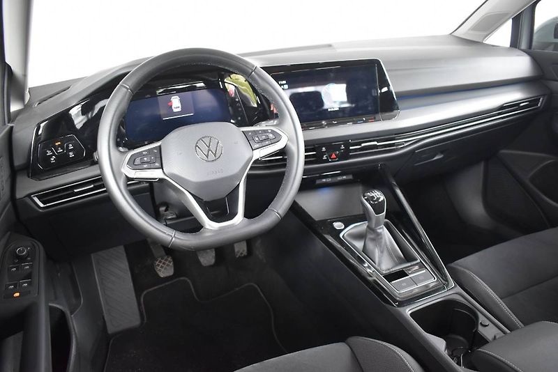 Volkswagen Golf Variant (2024) STYLE 1.5TSI, Manuál,LED - fotka 13 z 24