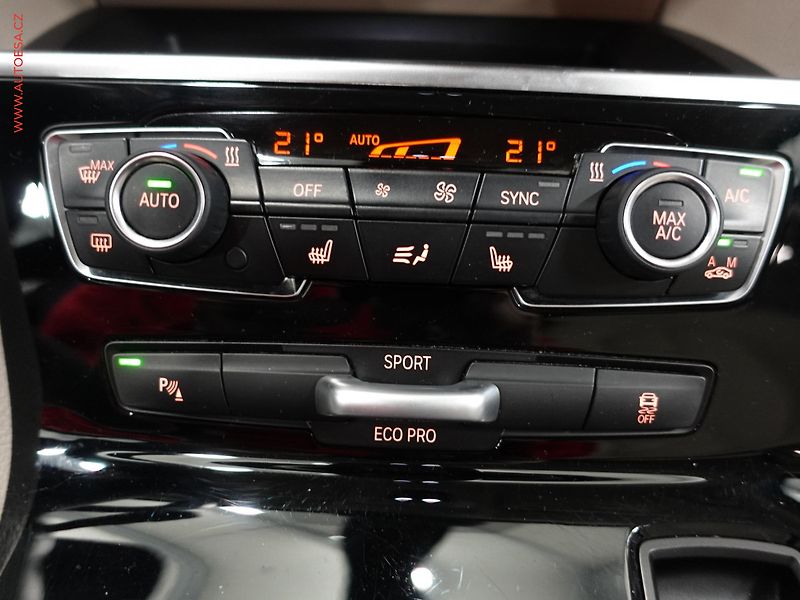 BMW Řada 2 (2017) 2.0d 220d xDrive, AT, navi - fotka 20 z 22