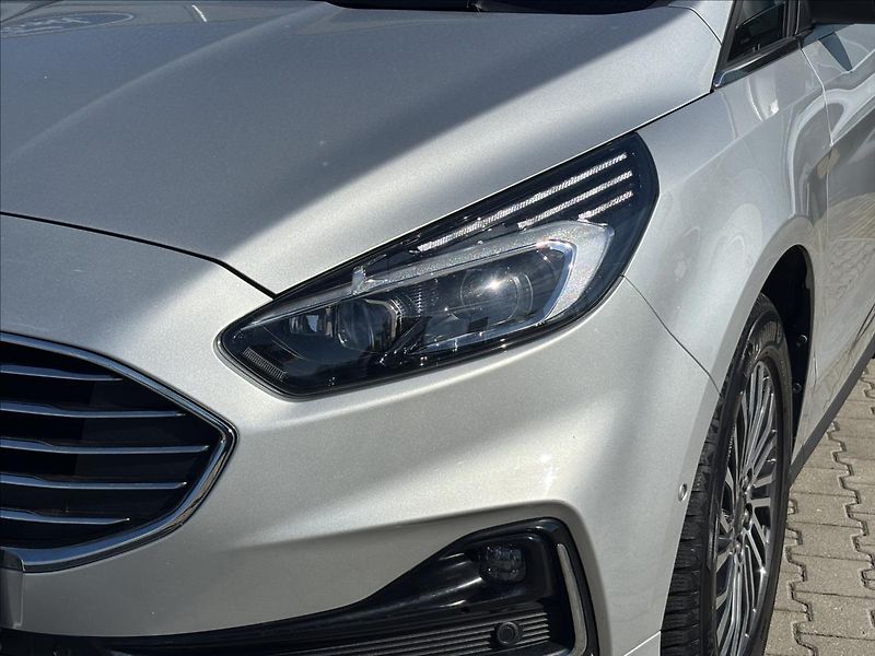 Ford Galaxy 2,5 Hybrid eCVT Titanium 140kW - fotka 8 z 37