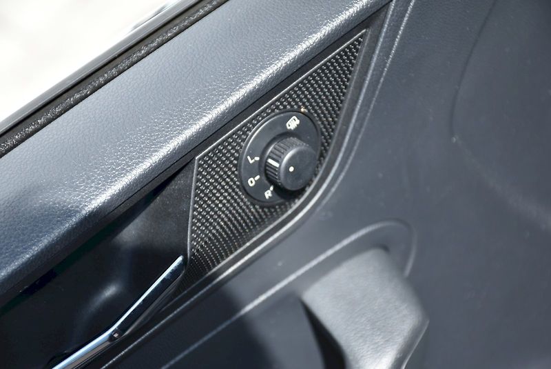 Škoda Rapid (2017) STYLE Plus 1.0 TSI 81kW - fotka 27 z 30