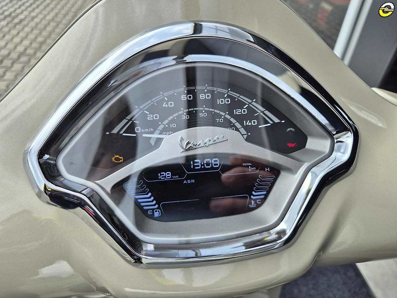 Vespa (2026) GTS 310 MY26 - fotka 25 z 26