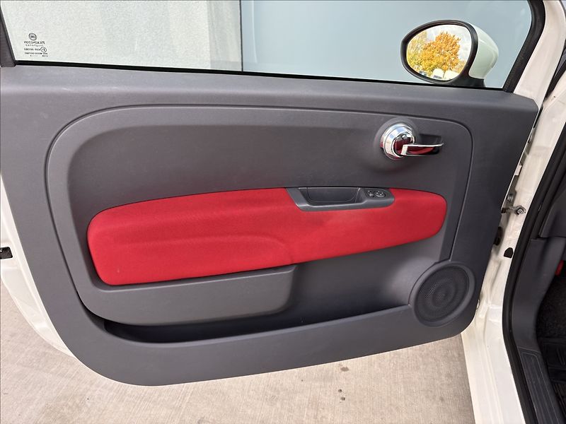 Fiat 500 1,2 i 51 KW MANUAL PANORAMA CZ - fotka 13 z 18