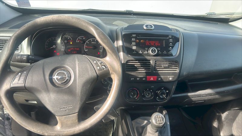 Opel Combo (2013) D VAN 1,3CDTi 66kW MP5 - fotka 5 z 22
