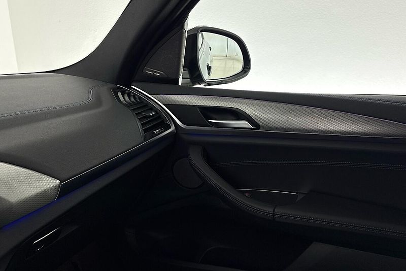 BMW X3 M40i - fotka 18 z 27