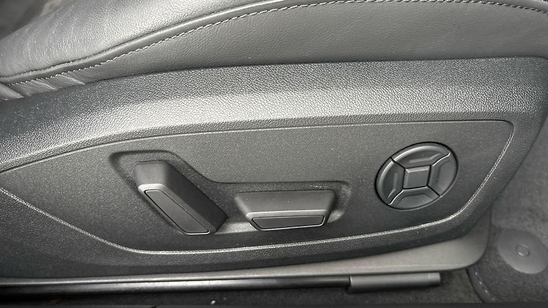 Audi A6 3.0 45TDI Tiptronic Quattro Sp - fotka 23 z 28