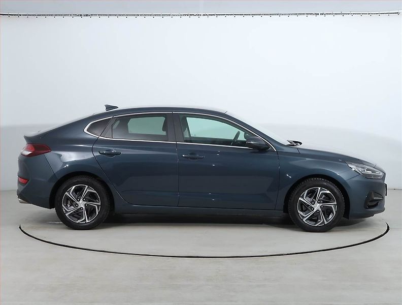 Hyundai i30 (2022) Komfort 1.0 T-GDI, Automat, ČR - fotka 6 z 18