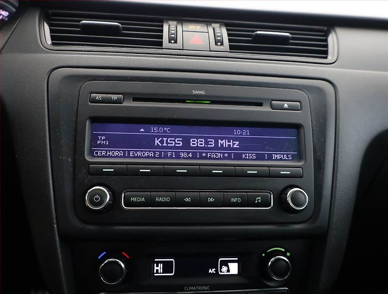 Škoda Rapid (2013) Ambition 1.6 TDI - fotka 10 z 15